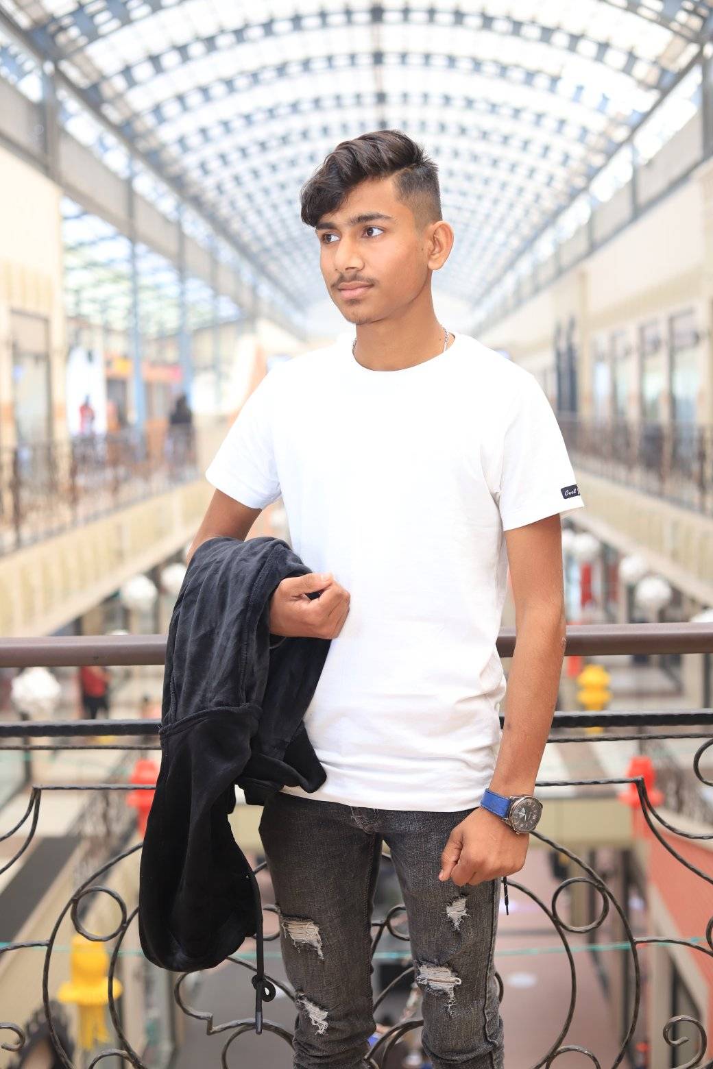 Friend 2 - Photo 2