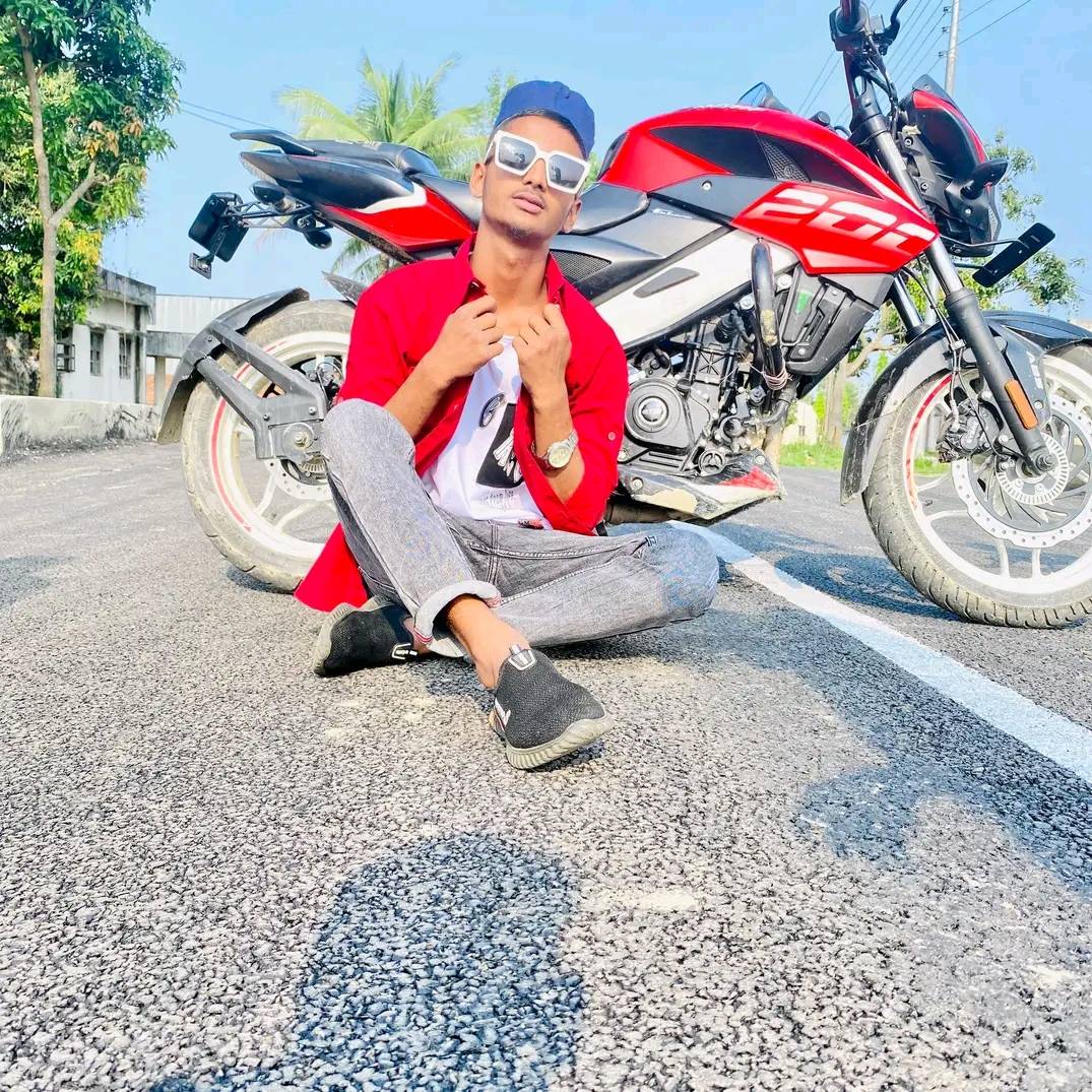 Friend 1 - Photo 2