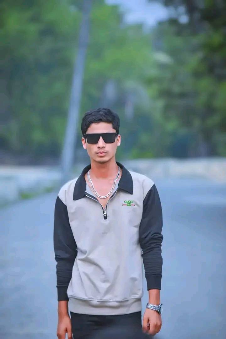 Friend 7 - Photo 2